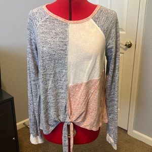 Hem & thread sz m tricolor long-sleeve shirt tie-front.as shown like new